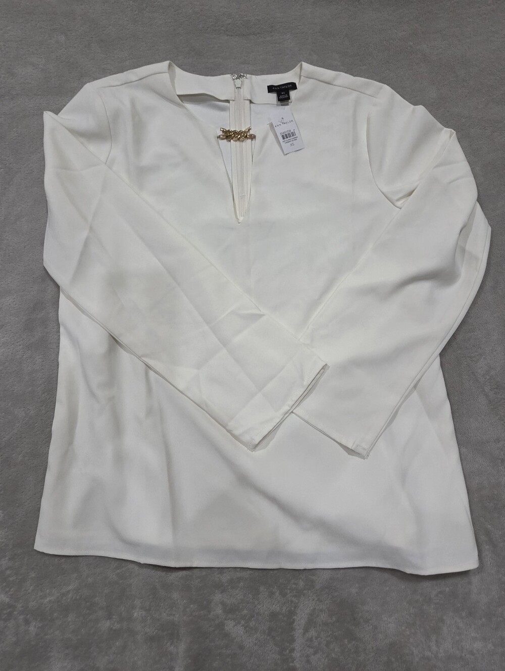 Ann Taylor Ivory Long-Sleeve Blouse with Gold Chain Accent